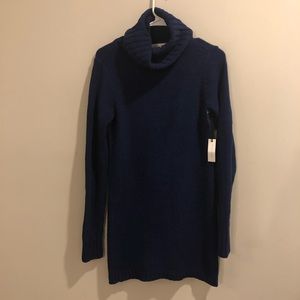 Lovers+ Friends turtle neck Sweater Sweatshirt NWT